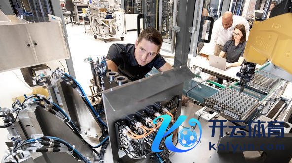 舍弗勒驱动坐褥军用航空部件 舍弗勒官网